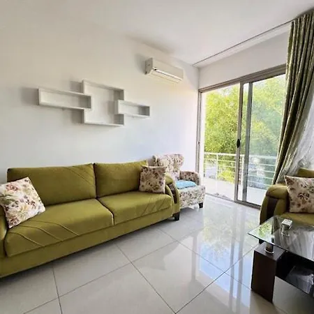 Oliver * Kyrenia (Northern Cyprus)